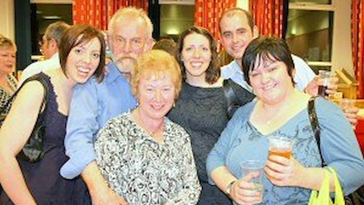Linda Irvine, Jacky Robertson, Violet Tulloch, Pauline Irvine, Bryan Gear, Lynn Christie